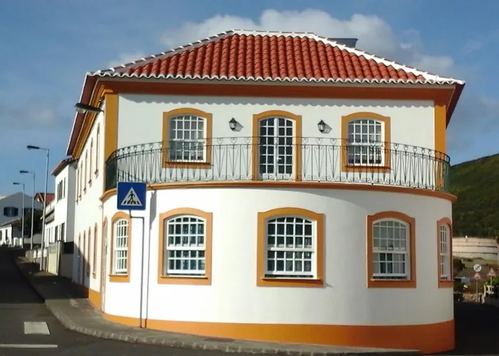 Branco I Otel Praia da Vitória