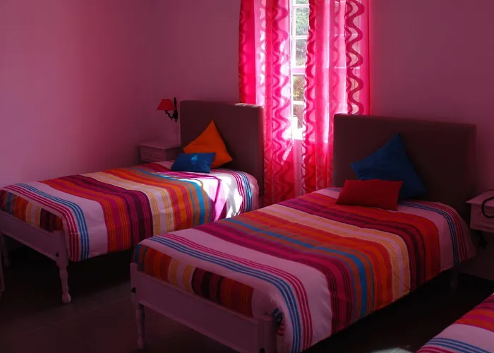 Branco I Otel Praia da Vitória