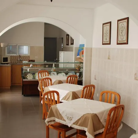 Branco I Hotel Praia da Vitoria